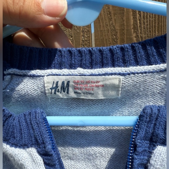 H&M Kids Navy and White Zip-Up Sweater - Picture 3 of 3